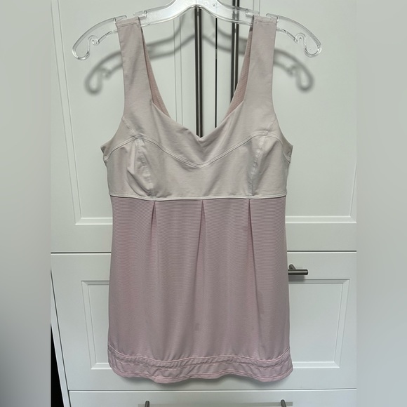 Lululemon tank top Size 10 - Picture 2 of 4